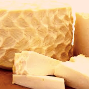 Establecen requisitos de calidad para mejorar seguridad de consumo del queso paria