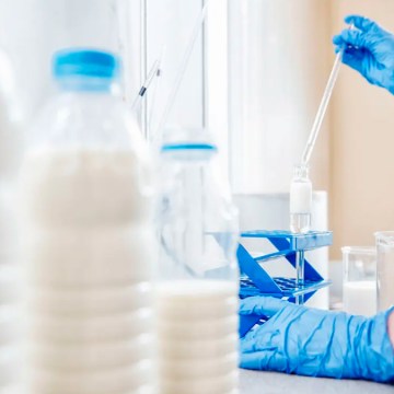 Leche segura: la FDA de EEUU verifica que la pasteurización elimina la Influenza Aviar H5N1