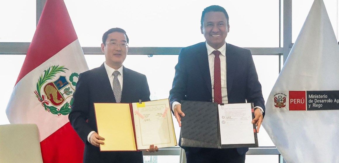 WEB Perú y China firman acuerdo para avanzar en la exportación de carne de vacuno