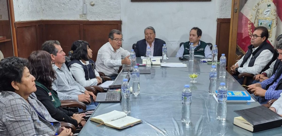 Arequipa: SENASA y productores conforman Mesa Técnica de Brucelosis Bovina