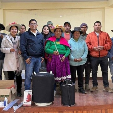 web Áncash: certifican a productores en técnicas de inseminación artificial de ganado