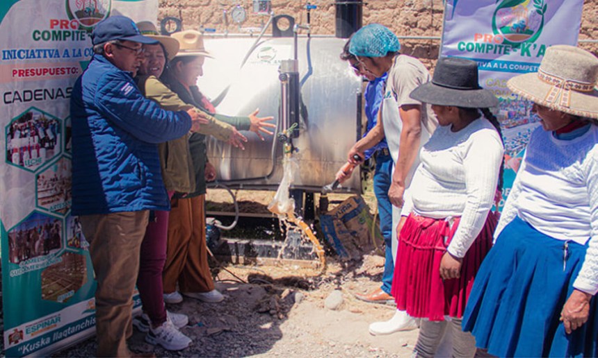 Cusco: impulsan desarrollo lácteo con entrega de modernos equipos en Espinar