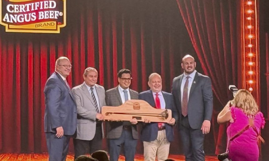 INPELSA recibe reconocimiento internacional por su excelencia en carnes especiales